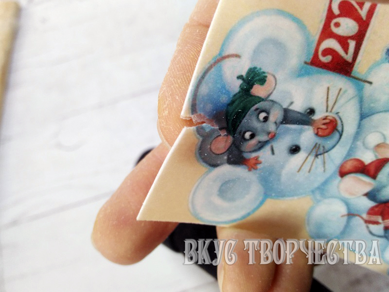 трещина на плотной вафельной бумаге трещина на плотной вафельной бумаге