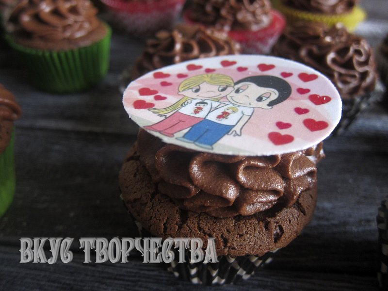 капкейк с декором из вафельной картинки капкейк с декором из вафельной картинки