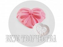 Силиконовая форма для муссовых десертов «Сердце с бантом»